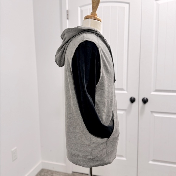Men's Alternative Apparel Vest Hoodie | Size: L | Color: Gray - Picture 2 of 4